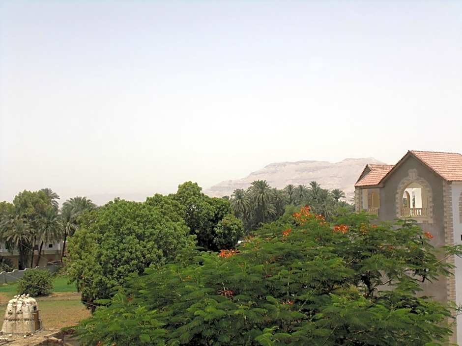 El Fayrouz Hotel