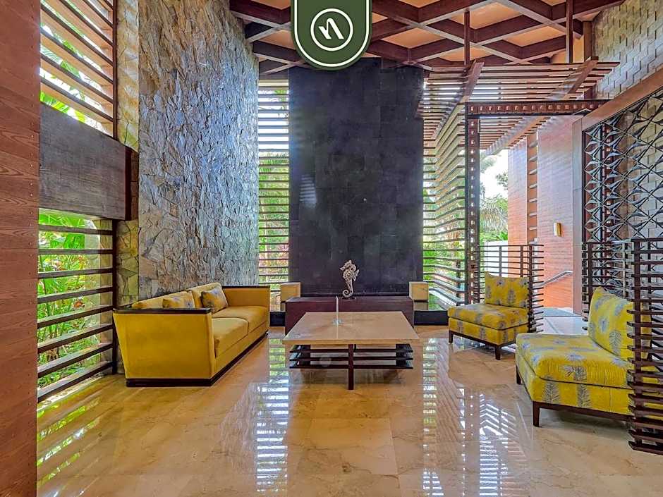 1 BR Condo - Amazing Sunsets Froom the Roof - Pool