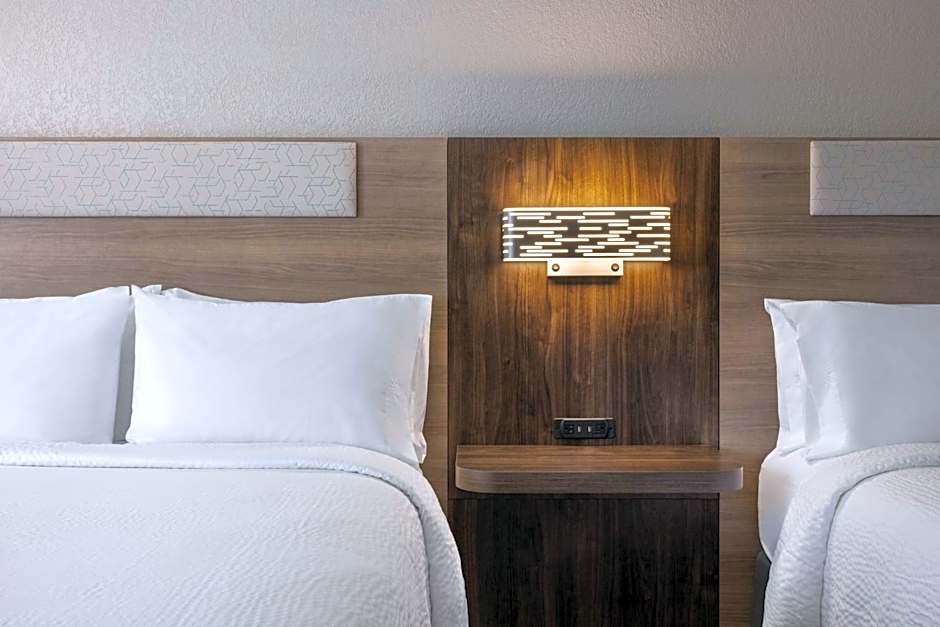 Holiday Inn Express Hotel & Suites Indianapolis W - Airport Area By IHG