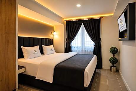 2-Bedroom Suite