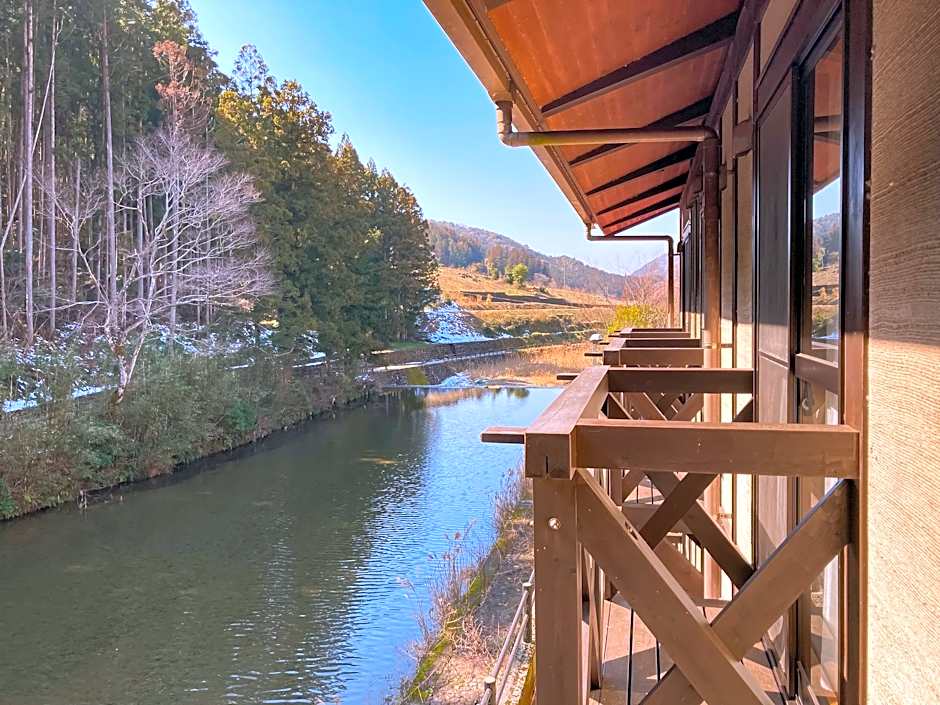 Hosenbo Lodge