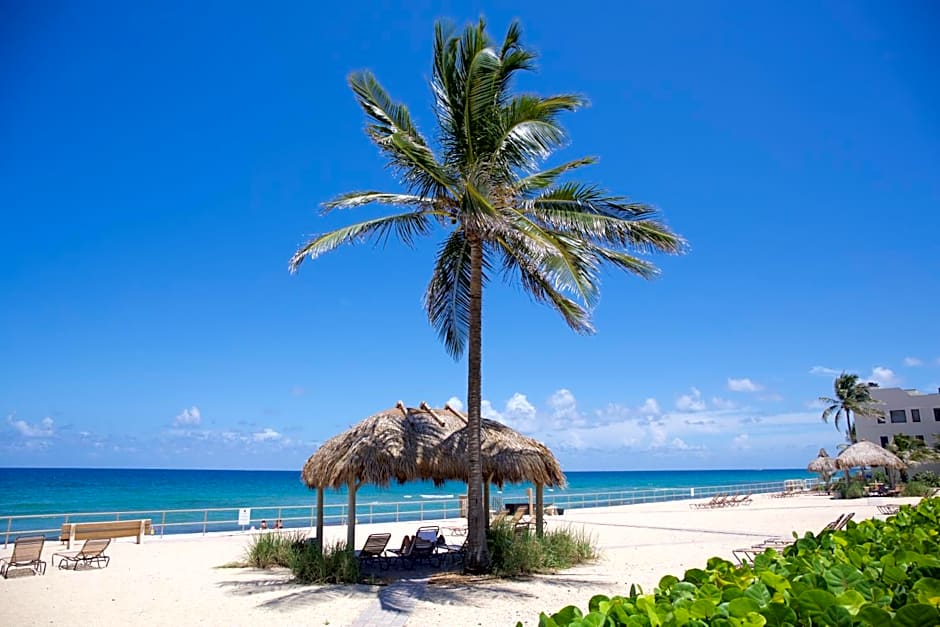 Royal Flamingo Villas