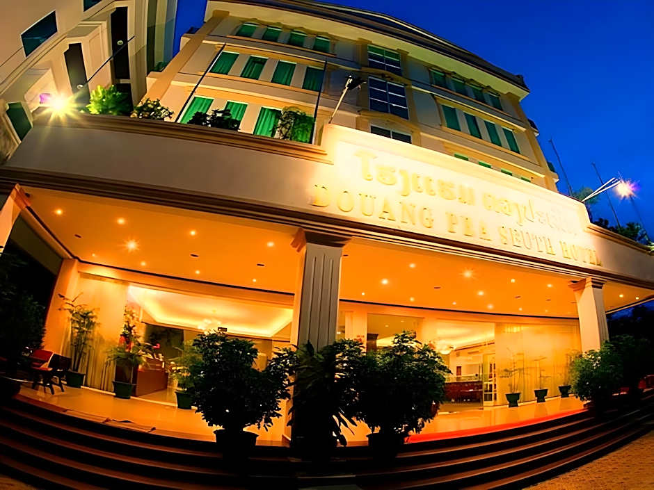 Douangpraseuth Hotel