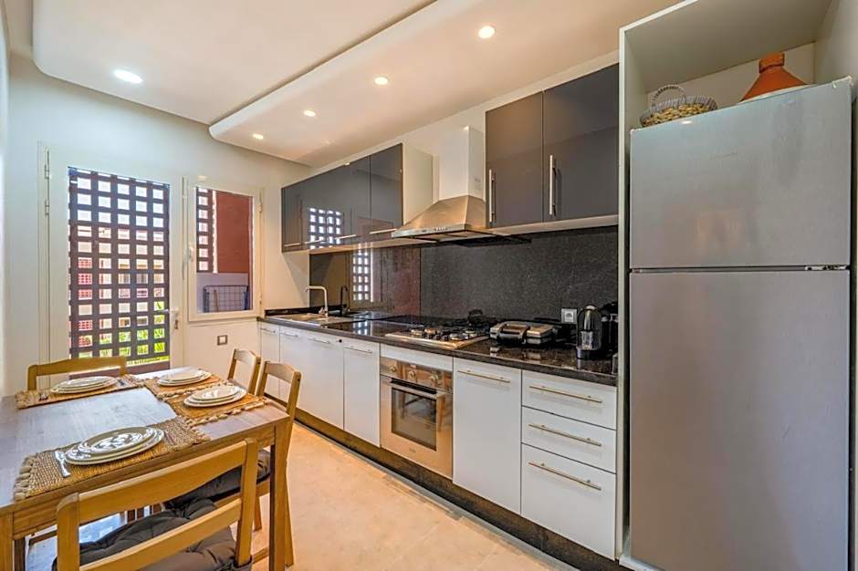 Modern 2BR Apartment with Pool & Secure Parking in Marrakech