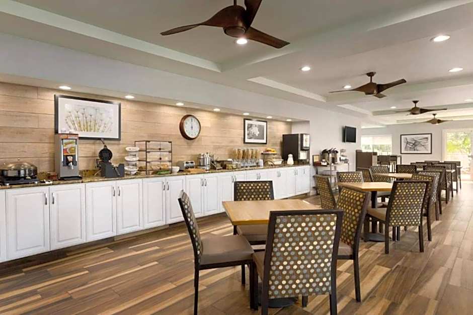 Hotel Flamingo Inn & Suites Vero Beach I-95