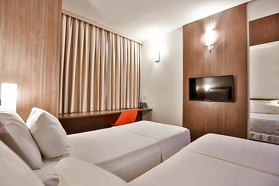 San Diego Express Barro Preto