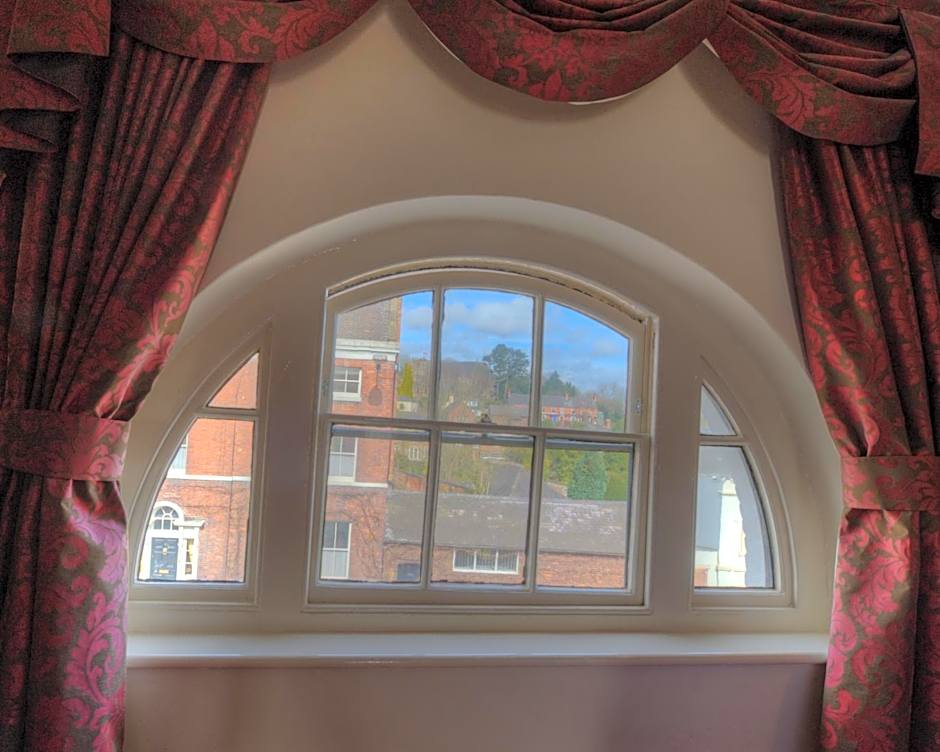 Dog & Partridge by Chef & Brewer Collection