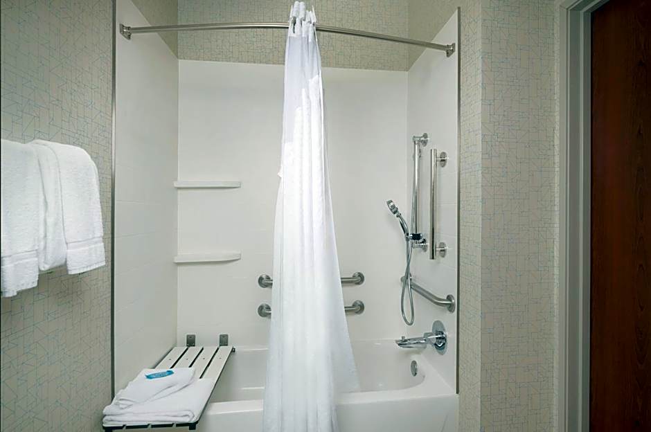 Holiday Inn Express Independence - Kansas City By IHG