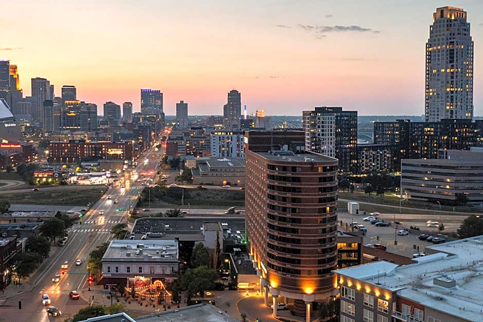 Courtyard by Marriott Minneapolis Downtown