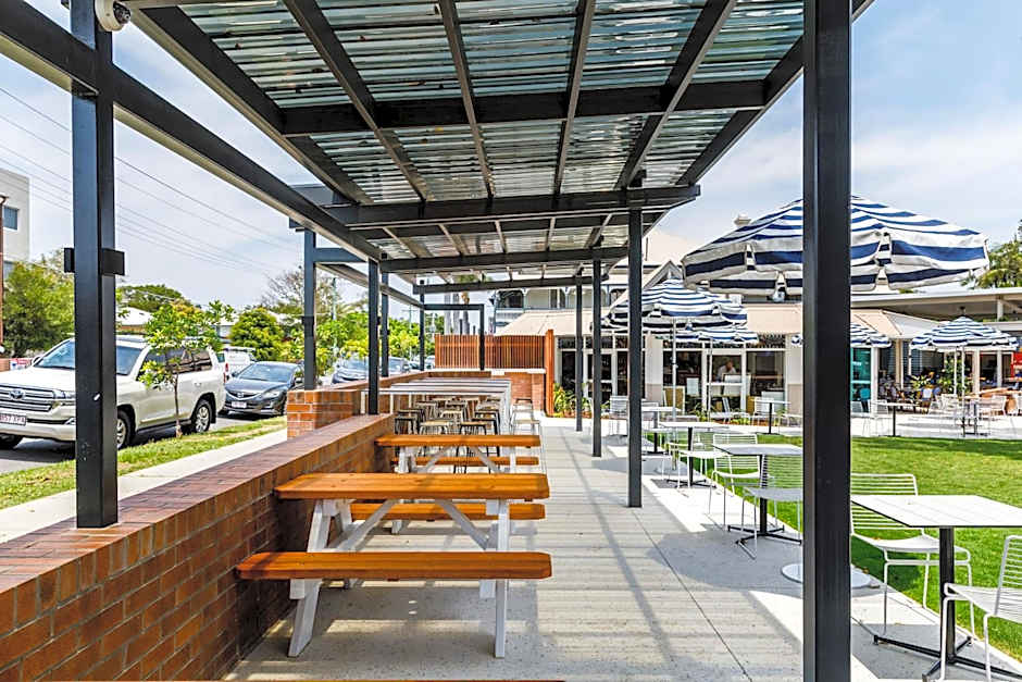 The Waterloo Bay Hotel