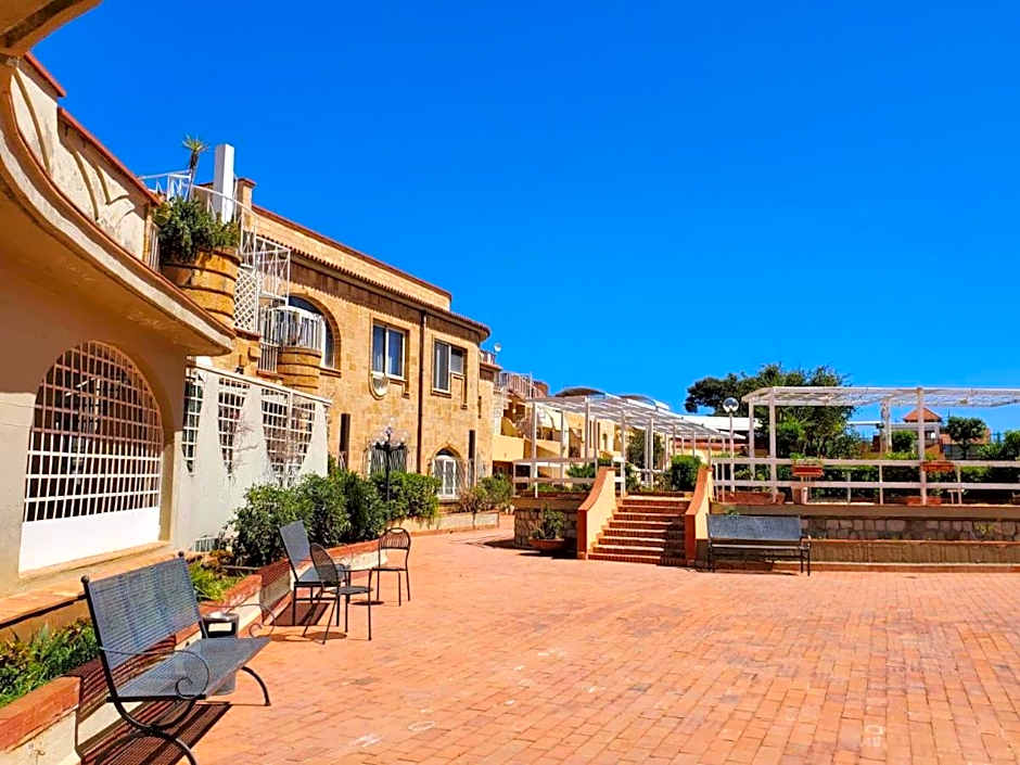 ASHUR310 RESIDENCE MONDELLO