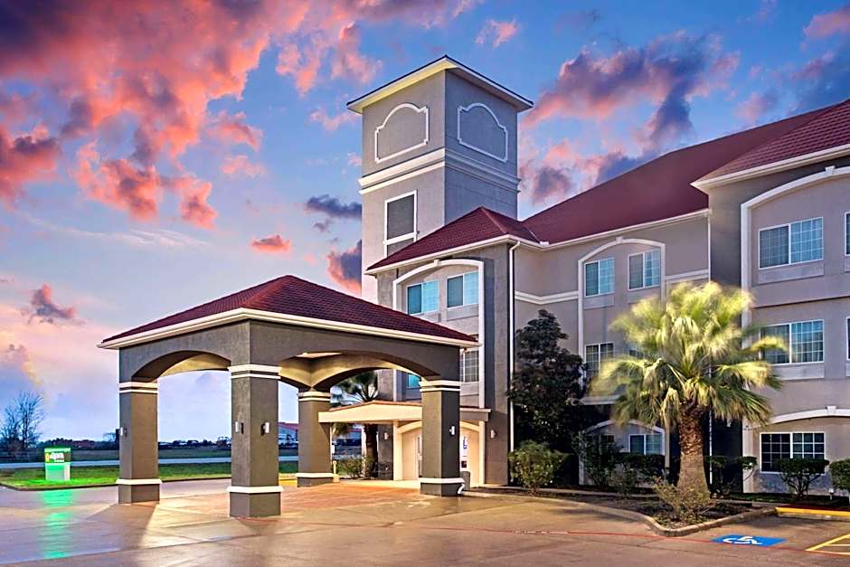 La Quinta Inn & Suites by Wyndham Fairfield