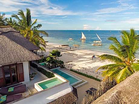 Joya' Beach Suites & Villa