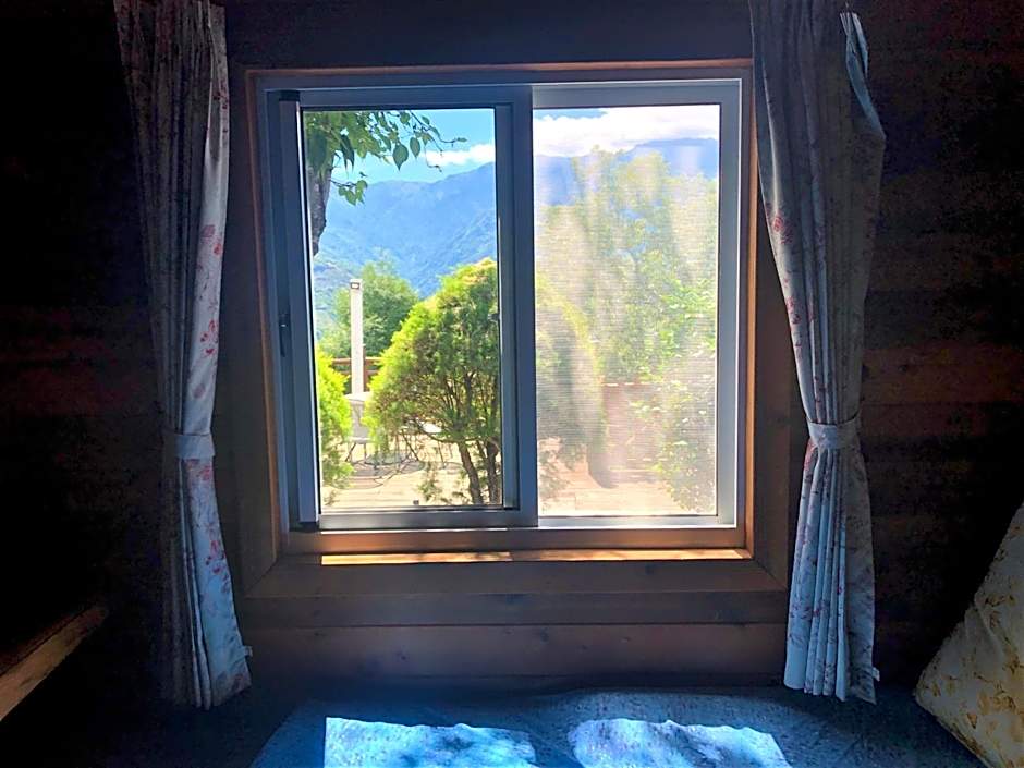 Aurora Villa