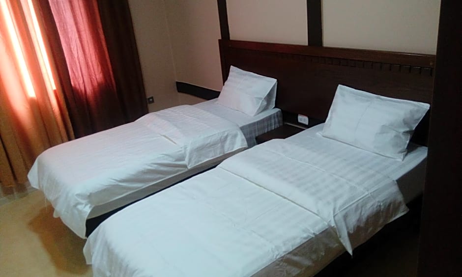 Al Fawanes Hotel Apartments