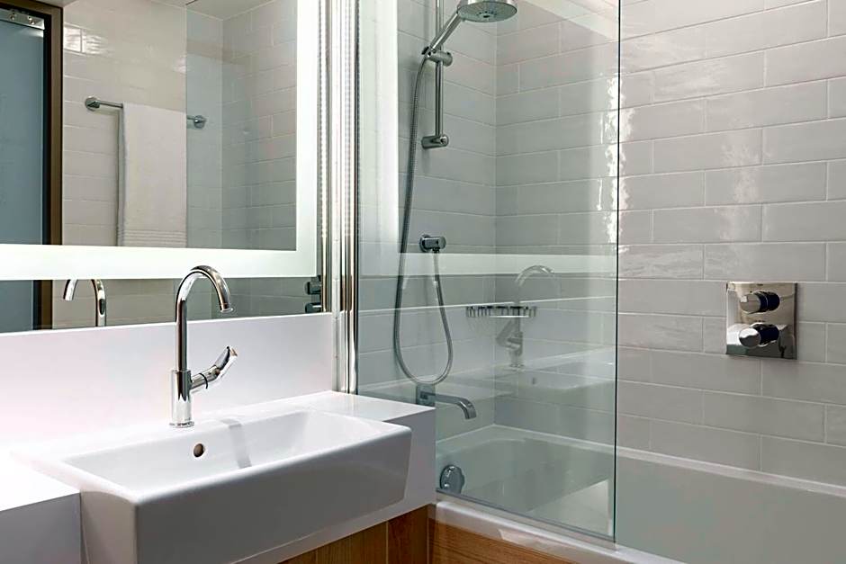 Courtyard by Marriott Paris Gare De Lyon