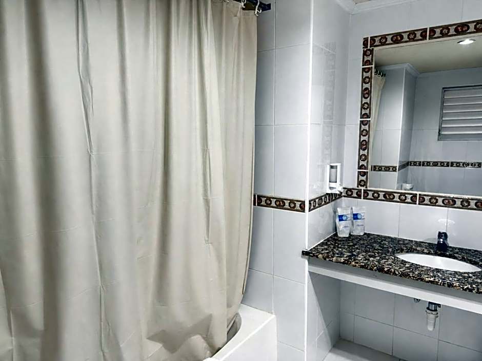 Sunbay Hotel- Daily Breakfast & Beach Access Included
