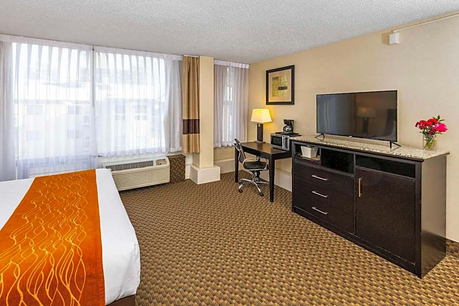 Comfort Inn And Suites
