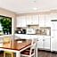 Gold Coast Inn ⁀➷ Breathtaking Sunsets ➠ Standard Lake View Room ➠ 106