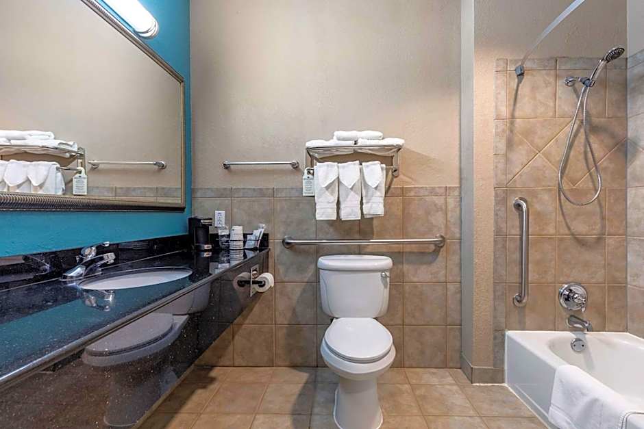 Best Western Mineola Inn
