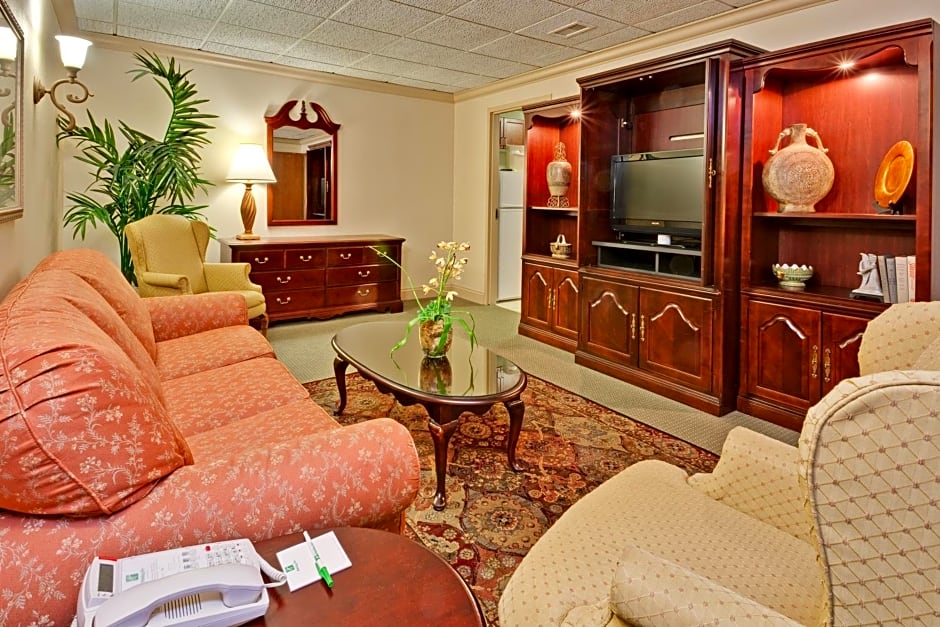 Holiday Inn Memphis - University of Memphis – Memphis, TN