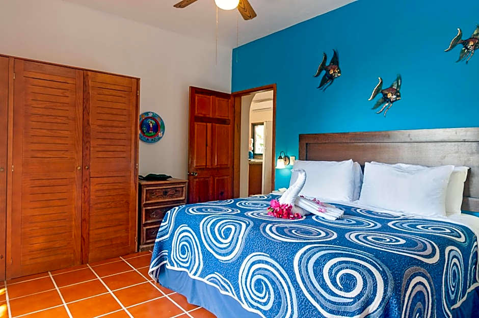 Casa Anita - Relaxing Home Steps from the Puerto Morelos Beach