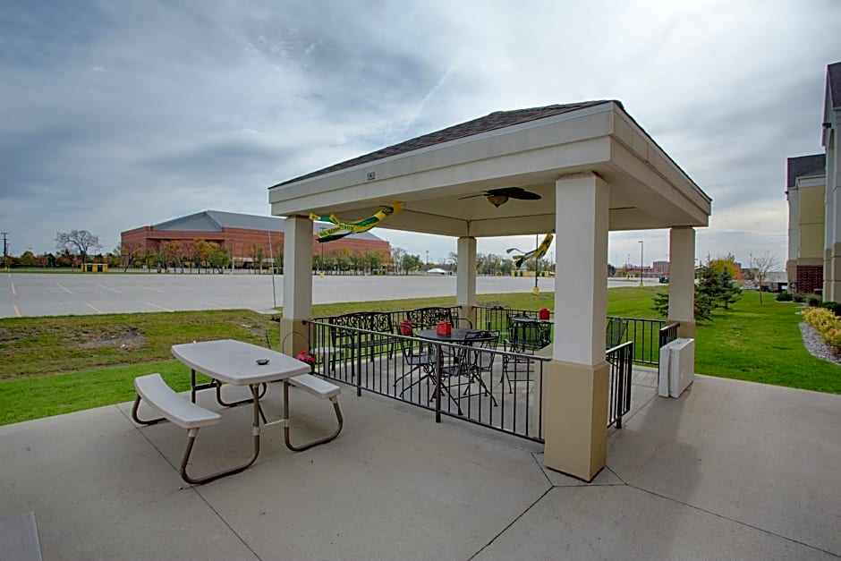 Candlewood Suites Fargo-North Dakota State University By IHG