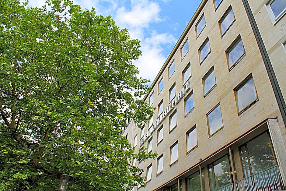 Hotel Rotkreuzplatz