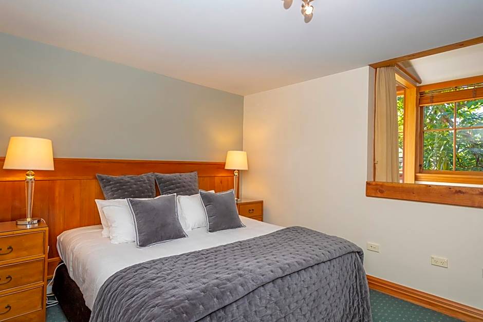 Arrowtown House Boutique Hotel