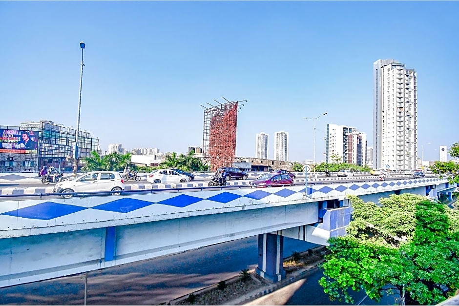 FabHotel Lake View Topsia - China Town