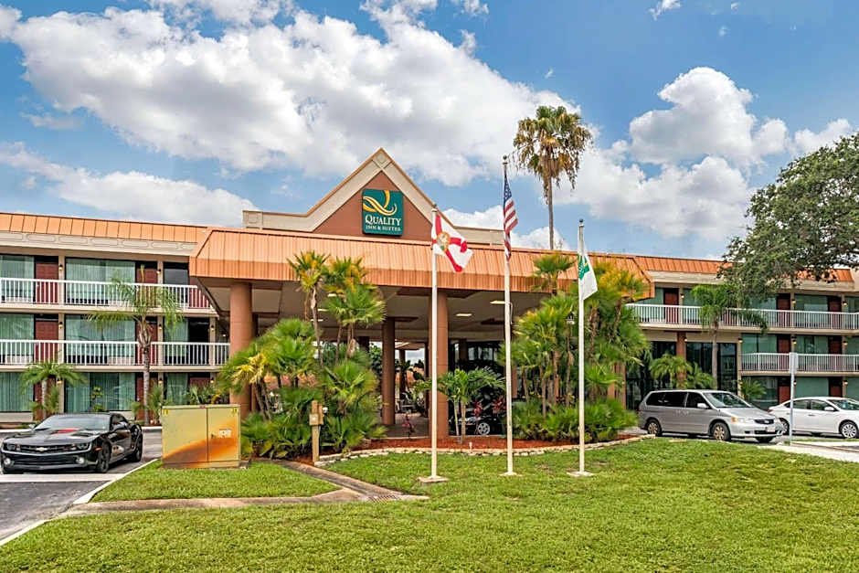 Quality Inn & Suites Tarpon Springs South