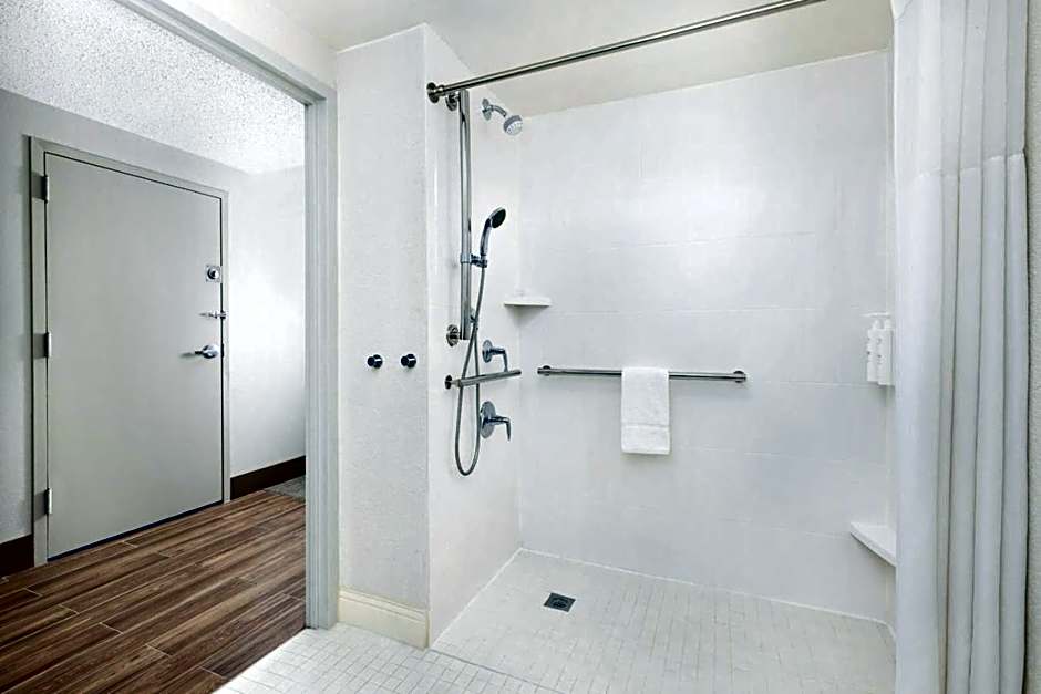 Hampton Inn Long Island/Islandia