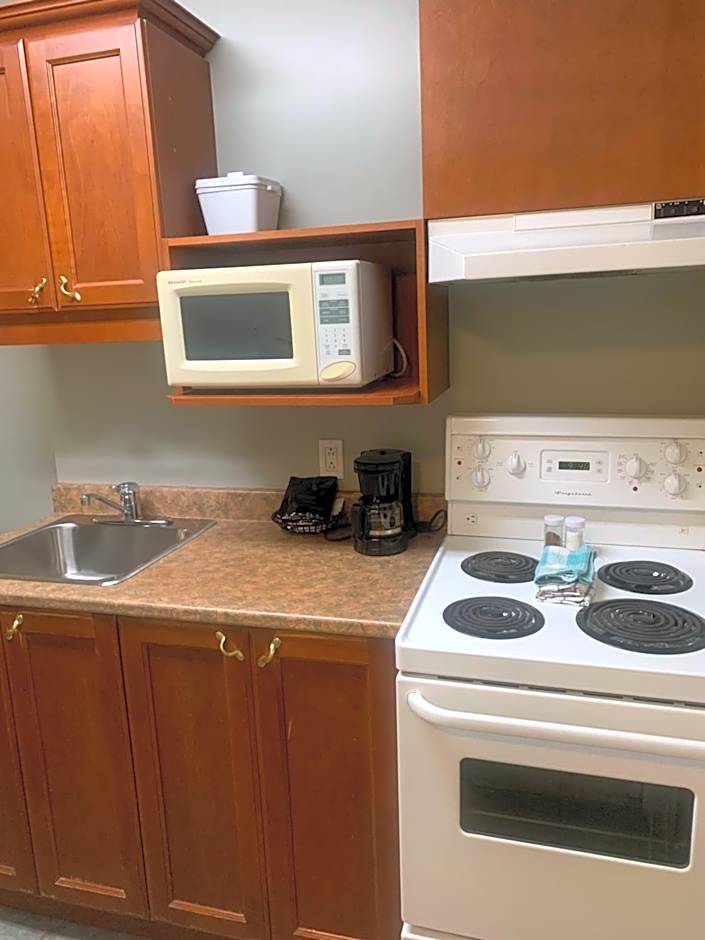 Hotel and Suites Les Laurentides
