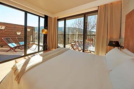 Apartment with Terrace