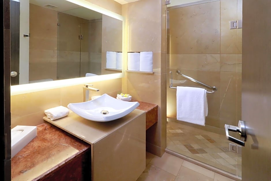 Holiday Inn Queretaro Zona Diamante By IHG