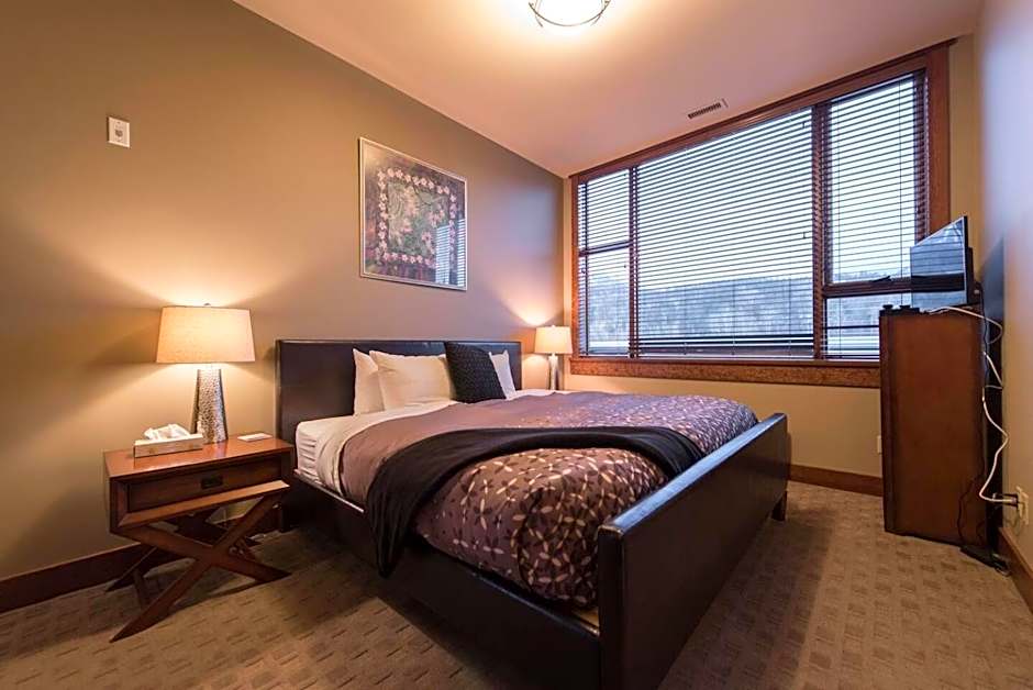 Luxurious 901 Condos by Fernie Central Reservations