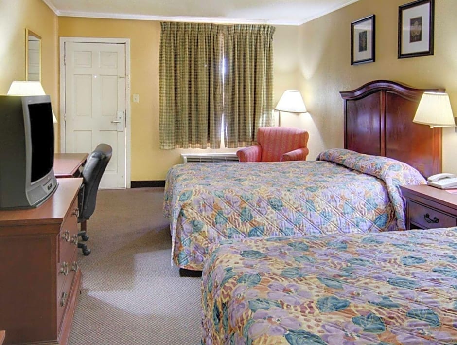 Rodeway Inn Conference Center El Dorado