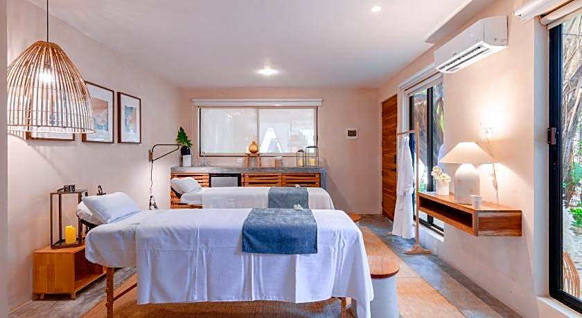 Hotel Aalada Playa del Carmen