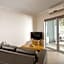 Airport Apartments by Vetroblu
