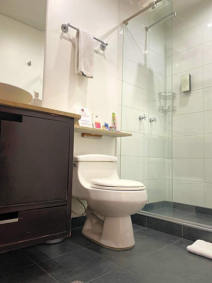 Hotel 104 Art Suites