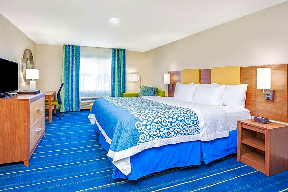 Arya Inn & Suites
