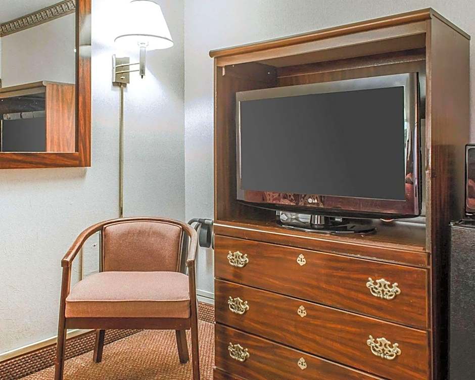 Photo 1 of 6 of 2 Double Beds, Nonsmoking