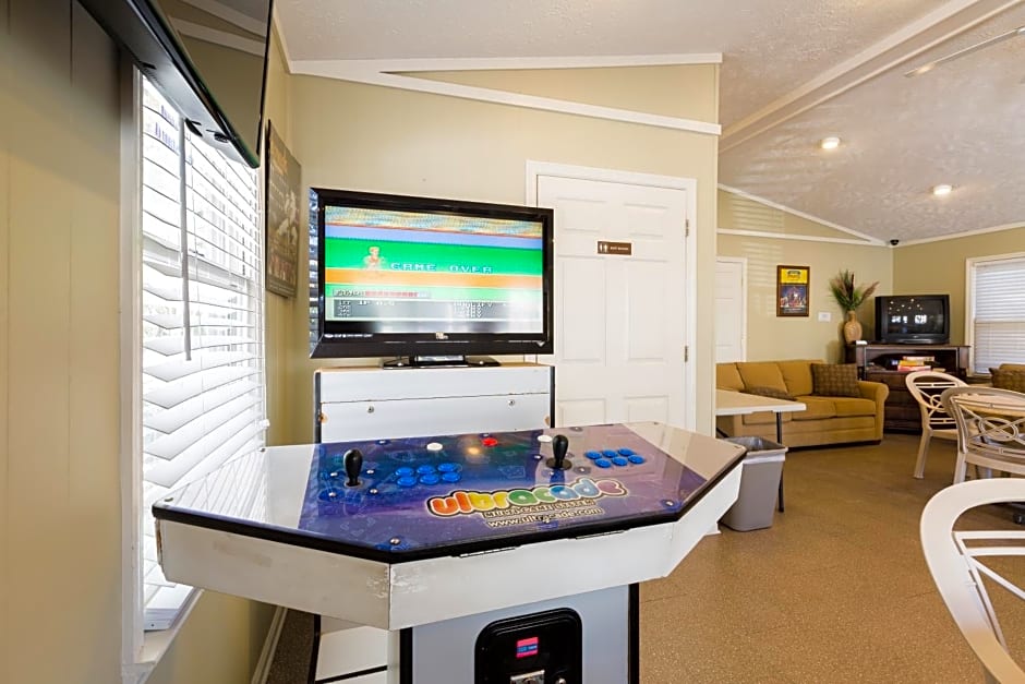 Country Club Villas