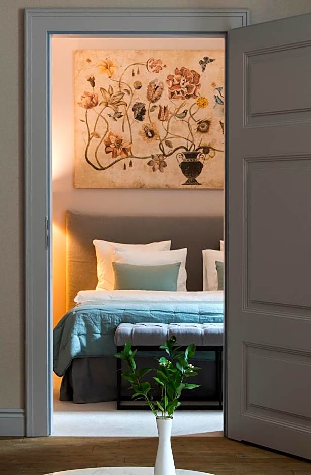 Zamek Sarny - Schloss Scharfeneck