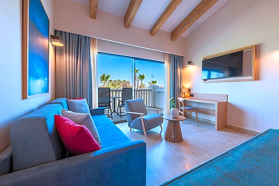 Impressive Playa Granada Golf