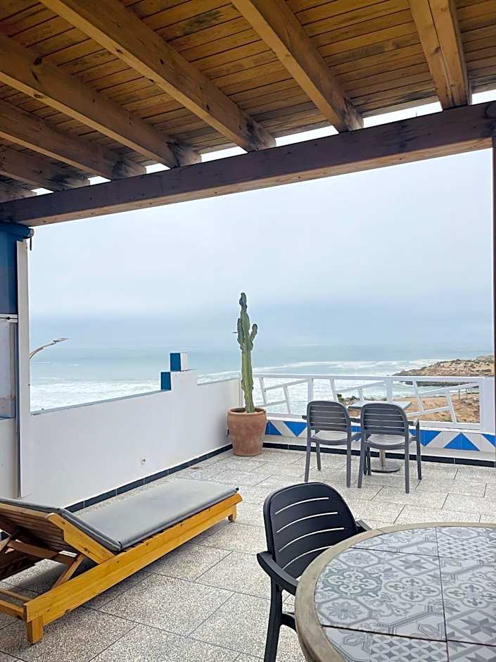 BIG BLUE guest house