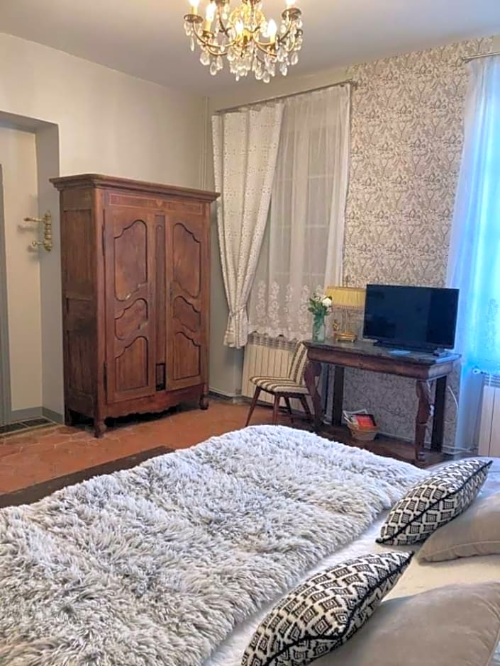 Chez Les Brocs B&B