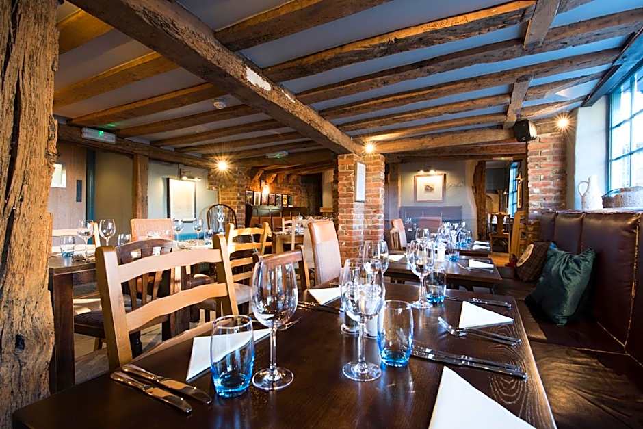 The Ostrich Inn Colnbrook London Heathrow