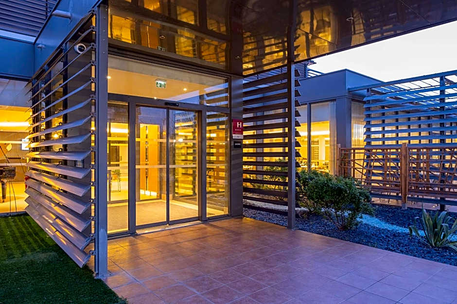 Zenitude Hotel la Valadiere, Ascend Hotel Collection