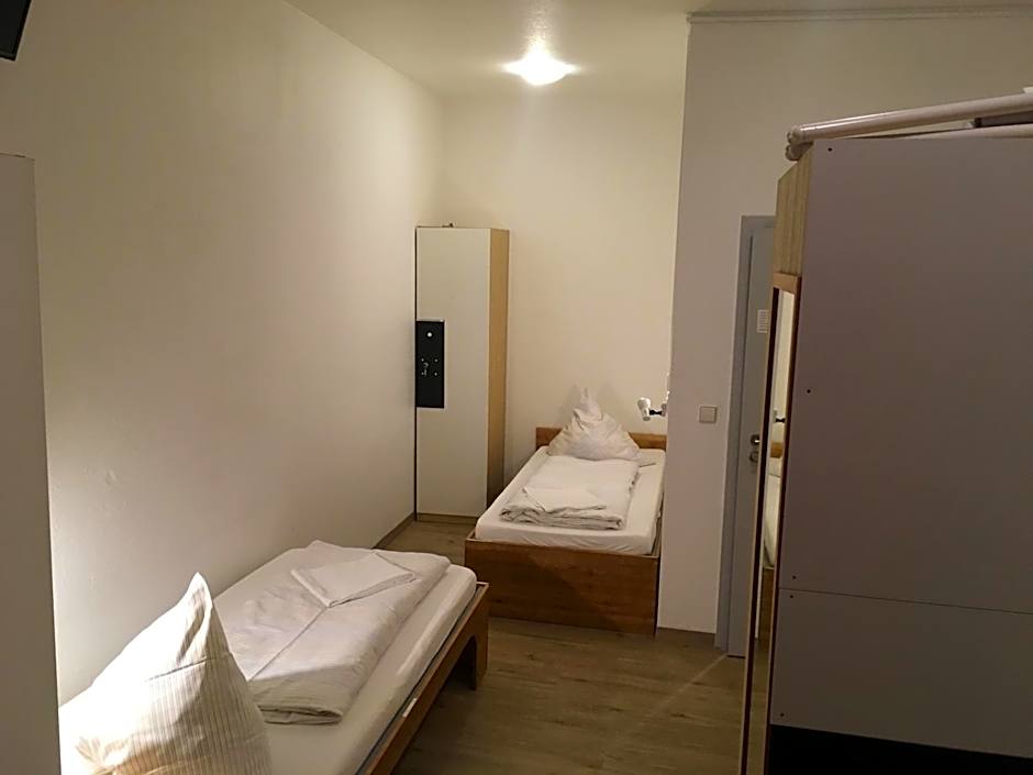 Gästehaus Kaiserpassage- Ihr Cityhostel